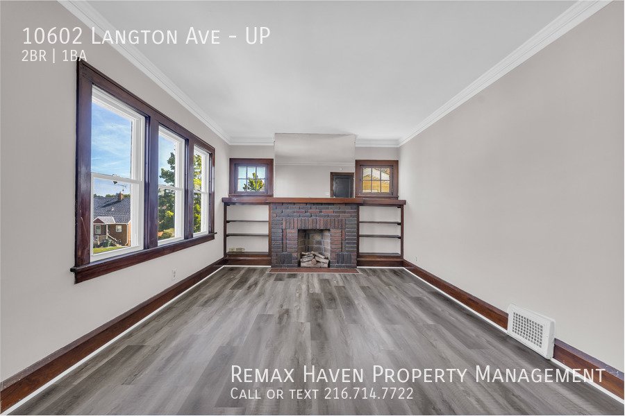 10602 Langton Ave | UP, Garfield Hts. - Spacious 2-bed 1-bath multi-fa property image