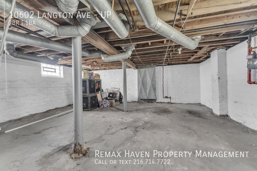 10602 Langton Ave | UP, Garfield Hts. - Spacious 2-bed 1-bath multi-fa property image