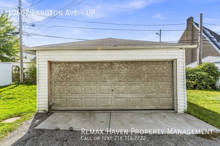 10602 Langton Ave | UP, Garfield Hts. - Spacious 2-bed 1-bath multi-fa property image