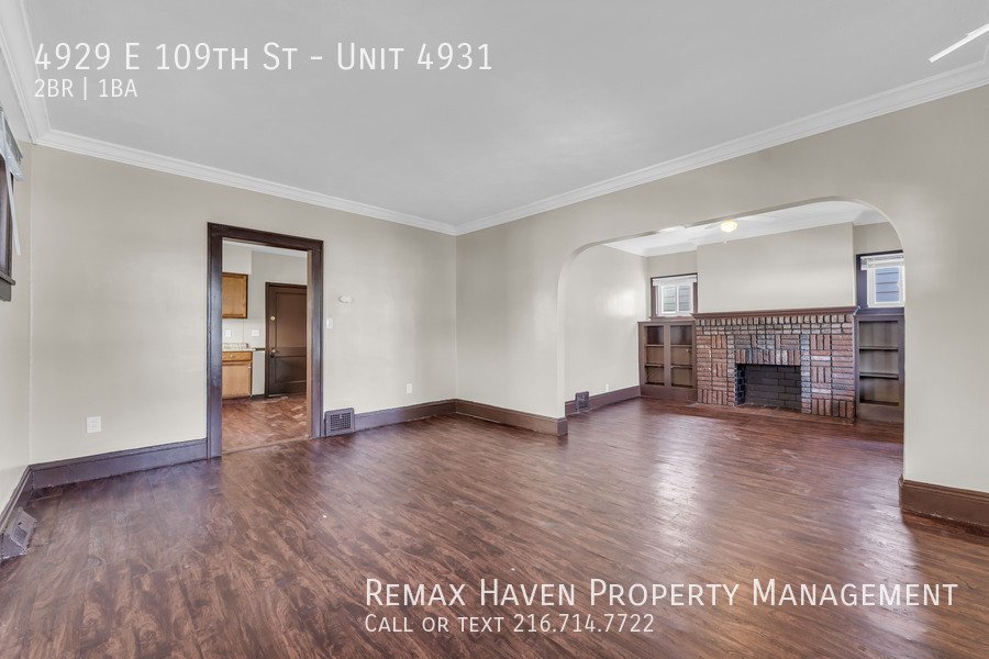 4929 (4931) E 109th St | DN, Garfield Heights - Spacious 2-bed 1-bath property image