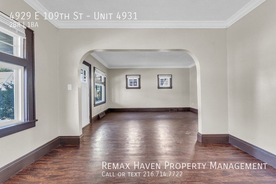 4929 (4931) E 109th St | DN, Garfield Heights - Spacious 2-bed 1-bath property image