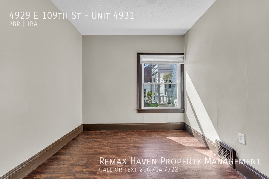 4929 (4931) E 109th St | DN, Garfield Heights - Spacious 2-bed 1-bath property image