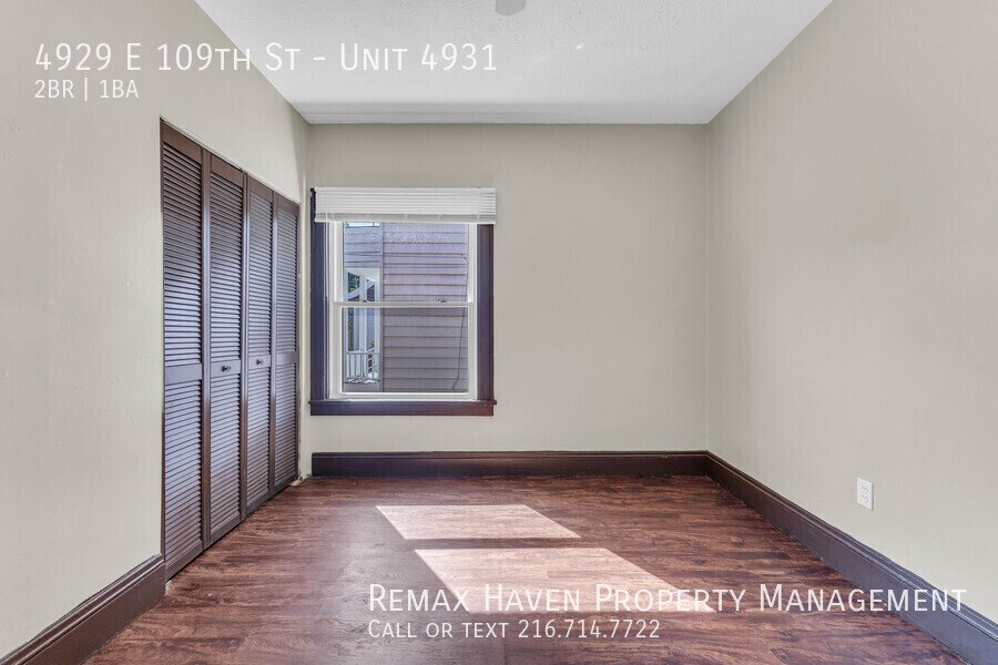4929 (4931) E 109th St | DN, Garfield Heights - Spacious 2-bed 1-bath property image