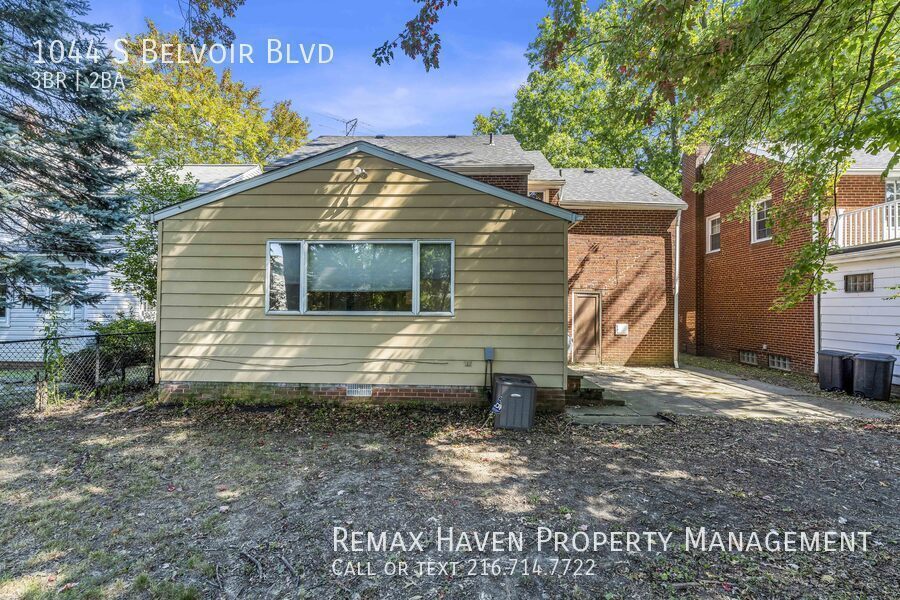 1044 S. Belvoir Blvd, South Euclid - Spacious 3-bed 1.5-bath single-fa property image