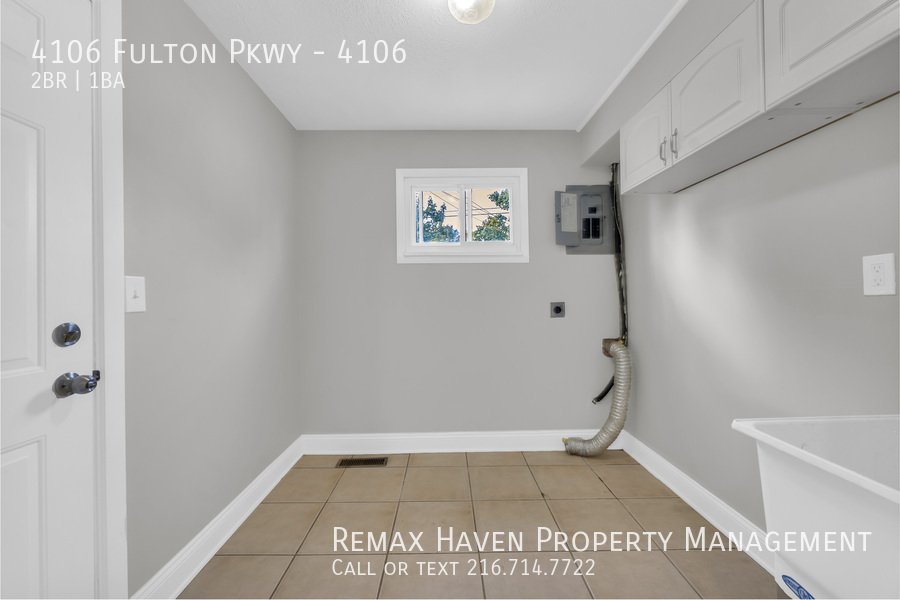 4106 Fulton Parkway, Cleveland - Spacious 2-bed 1-bath multi-family ho property image