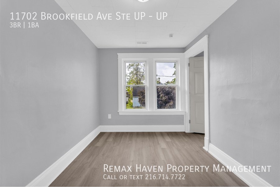 11702 Brookfield Ave | UP, Cleveland - Spacious 3-bed 1-bath multi-fam property image