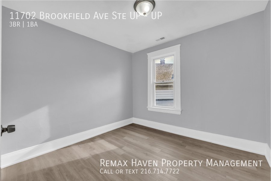 11702 Brookfield Ave | UP, Cleveland - Spacious 3-bed 1-bath multi-fam property image