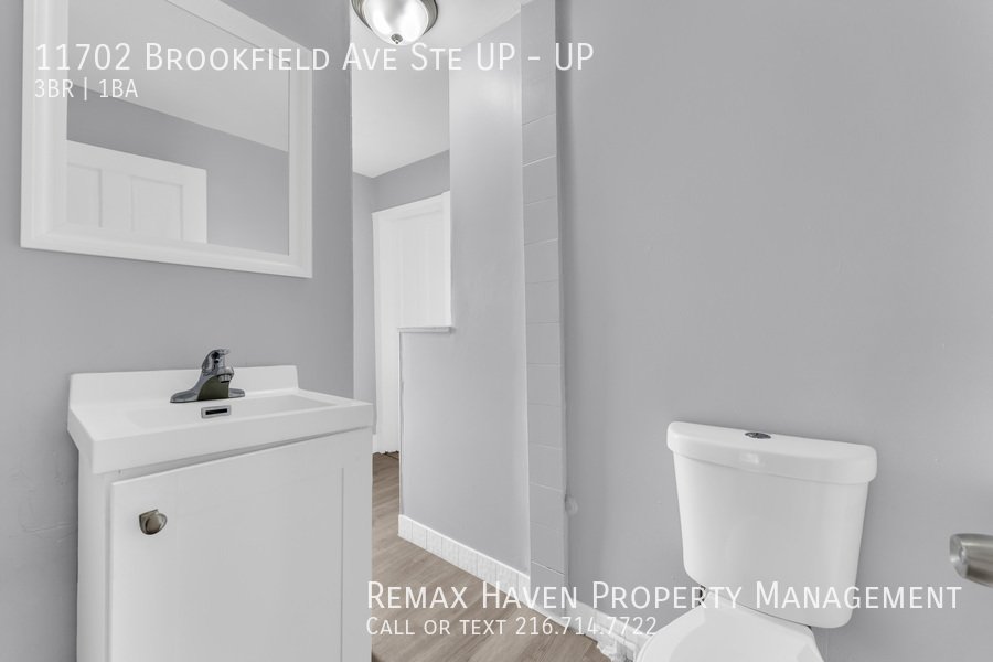 11702 Brookfield Ave | UP, Cleveland - Spacious 3-bed 1-bath multi-fam property image