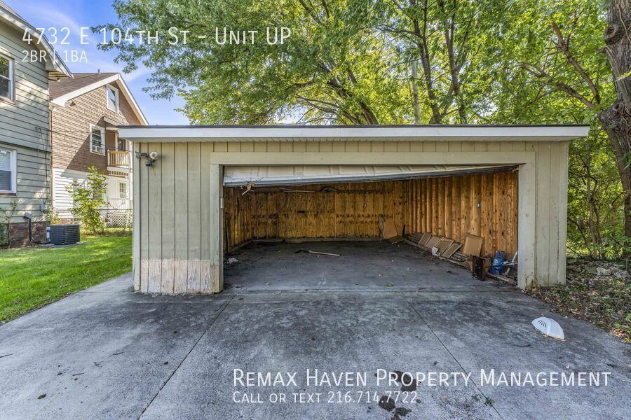 4732 E 104th St | UP, Garfield Heights - Spacious 2-bed 1-bath multi-f property image
