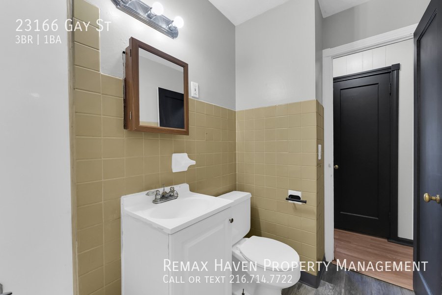 23166 Gay St, Euclid - Spacious 3-bed 1-bath single-family home! property image