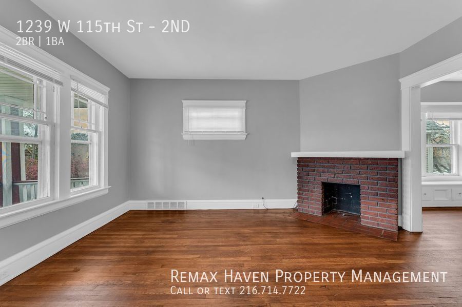 1239 W 115th St 2nd Floor, Cleveland -  Stunning 2 bed 1 bath multi fa property image