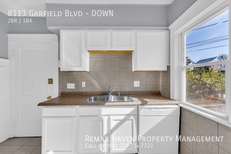 8113 Garfield Blvd | DN, Garfield Heights - Spacious 2-bed 1-bath mult property image