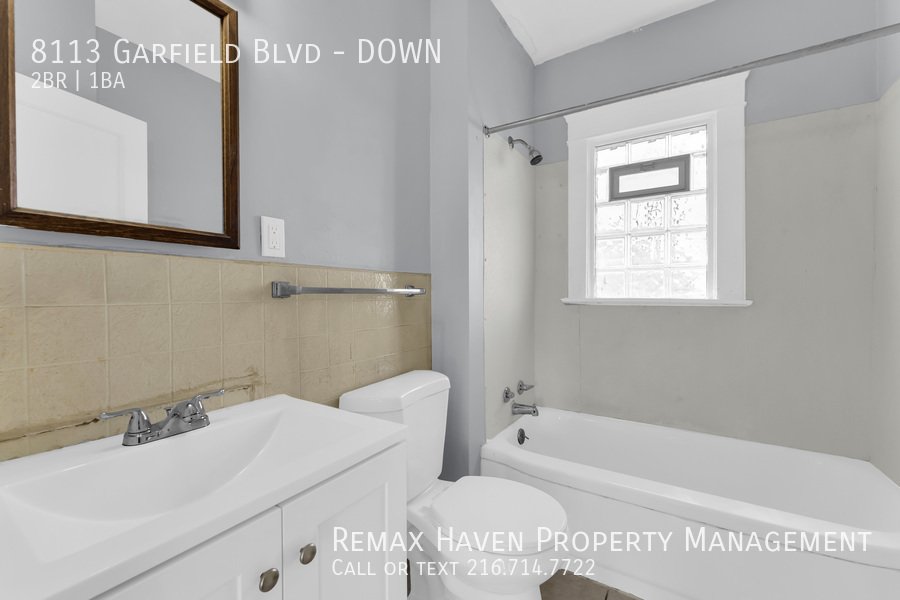 8113 Garfield Blvd | DN, Garfield Heights - Spacious 2-bed 1-bath mult property image
