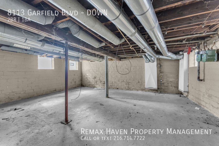 8113 Garfield Blvd | DN, Garfield Heights - Spacious 2-bed 1-bath mult property image