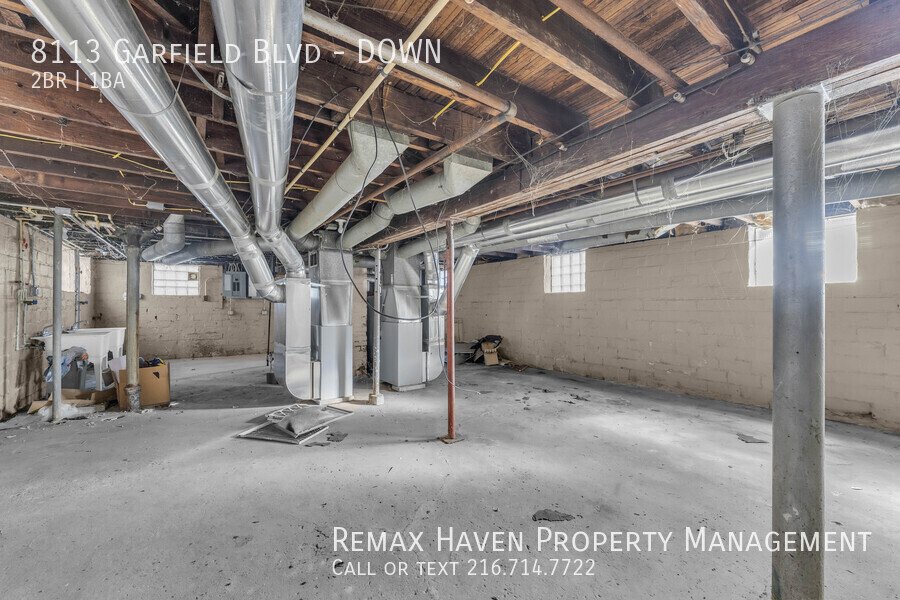 8113 Garfield Blvd | DN, Garfield Heights - Spacious 2-bed 1-bath mult property image