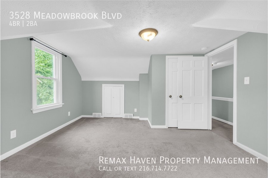 3528 Meadowbrook Blvd, Cleveland Heights - Spacious 4-bed 2-bath singl property image
