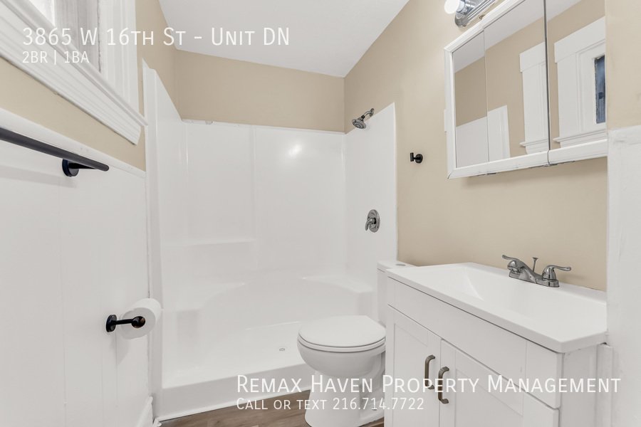 3865 W 16th St | DN, Cleveland - Spacious 2-bed 1-bath multi-family ho property image