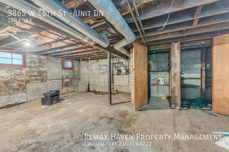 3865 W 16th St | DN, Cleveland - Spacious 2-bed 1-bath multi-family ho property image