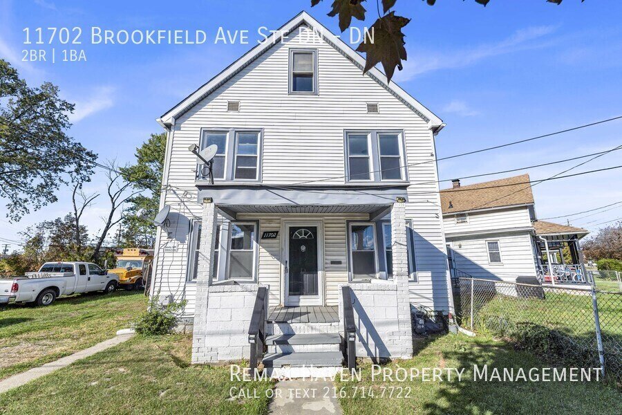 11702 Brookfield Ave | DN, Cleveland - Spacious 2-bed 1-bath multi-fam property image