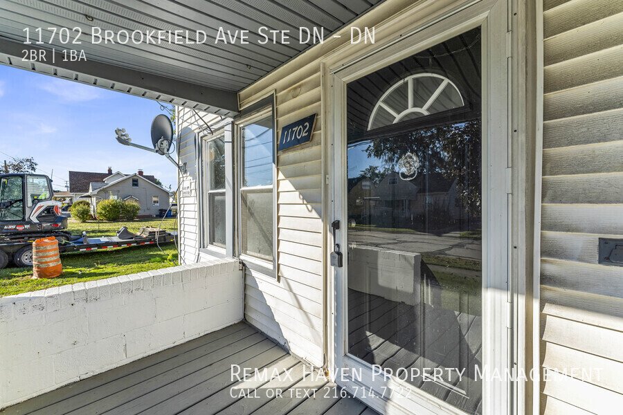 11702 Brookfield Ave | DN, Cleveland - Spacious 2-bed 1-bath multi-fam property image