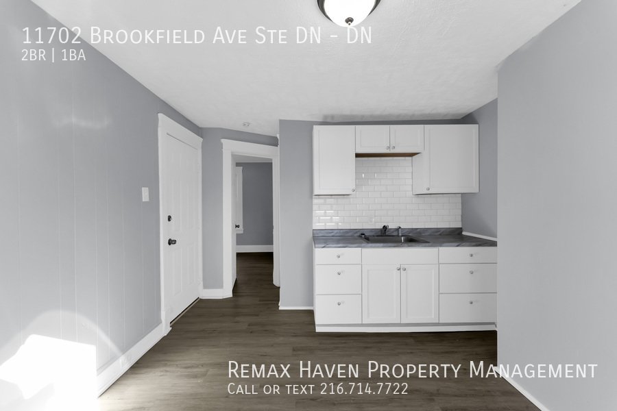 11702 Brookfield Ave | DN, Cleveland - Spacious 2-bed 1-bath multi-fam property image