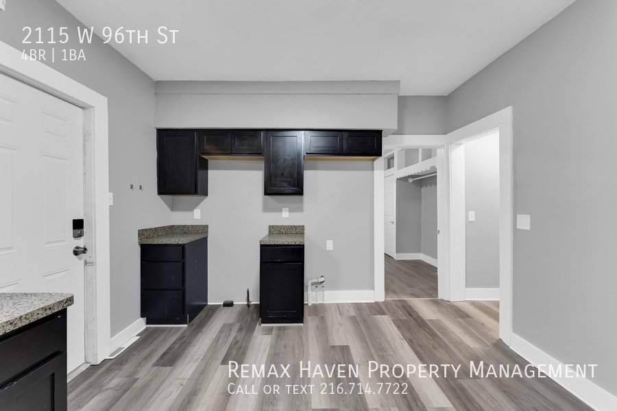 2115 W 96th St, Cleveland - Spacious 4-bed 1-bath single-family home! property image