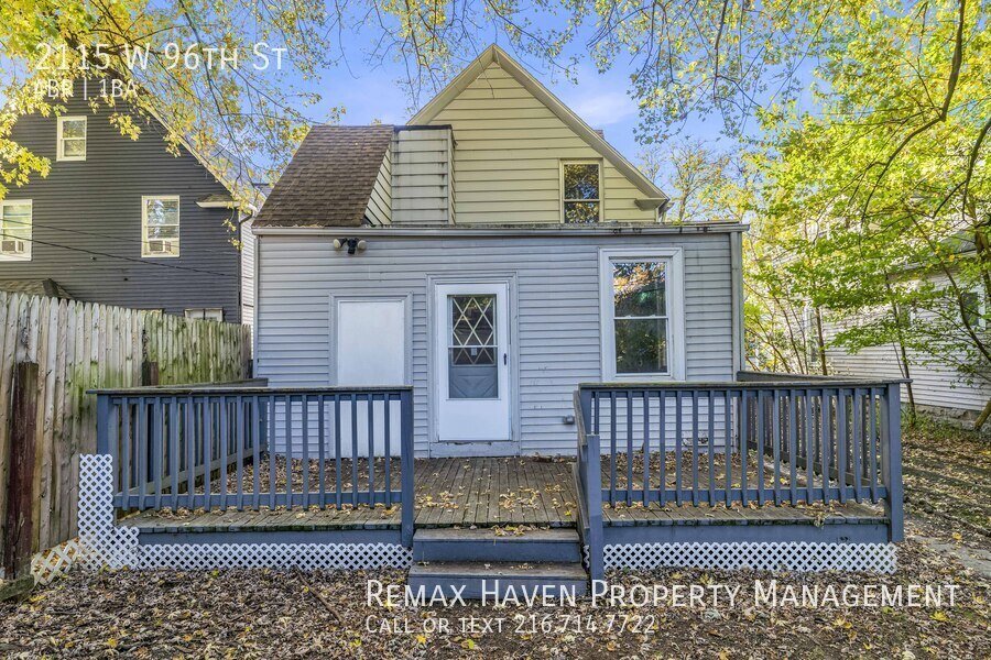 2115 W 96th St, Cleveland - Spacious 4-bed 1-bath single-family home! property image