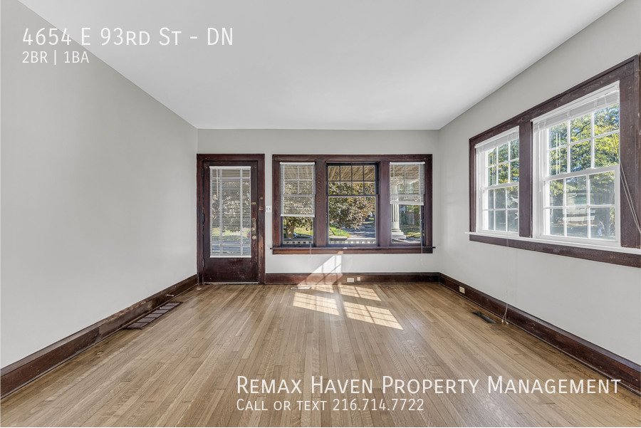 4654 E 93rd St | DN, Garfield Heights- Spacious 2-bed 1-bath multi-fam property image