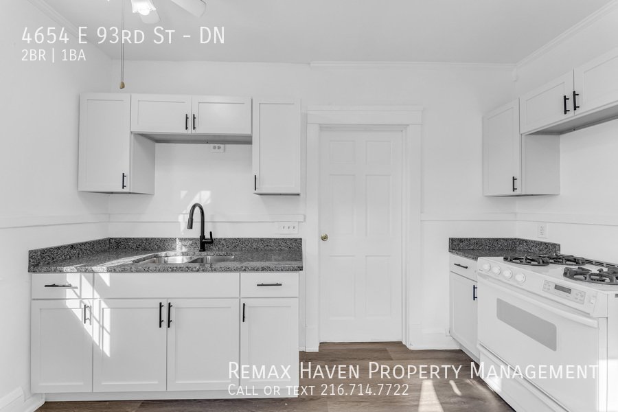 4654 E 93rd St | DN, Garfield Heights- Spacious 2-bed 1-bath multi-fam property image