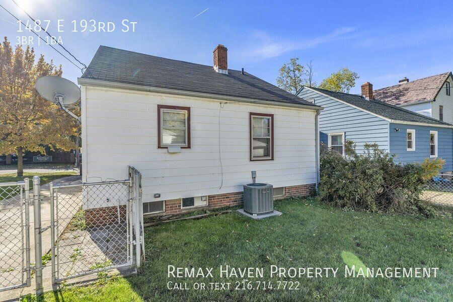 1487 E 193rd St, Euclid - Spacious 3-bed 1-bath single-family home! property image