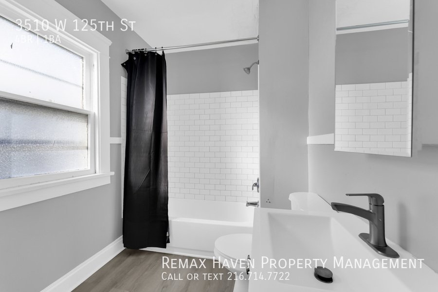 3510 W 125th St, Cleveland - Spacious 4-bed 1-bath single-family home! property image