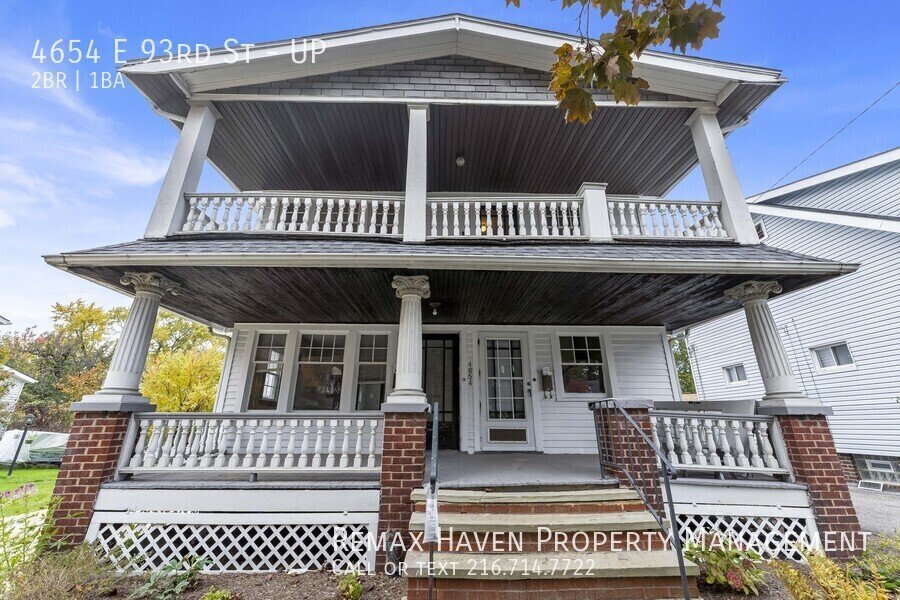 4654 E 93rd St | UP, Garfield Heights - Spacious 2-bed 1-bath multi-fa property image