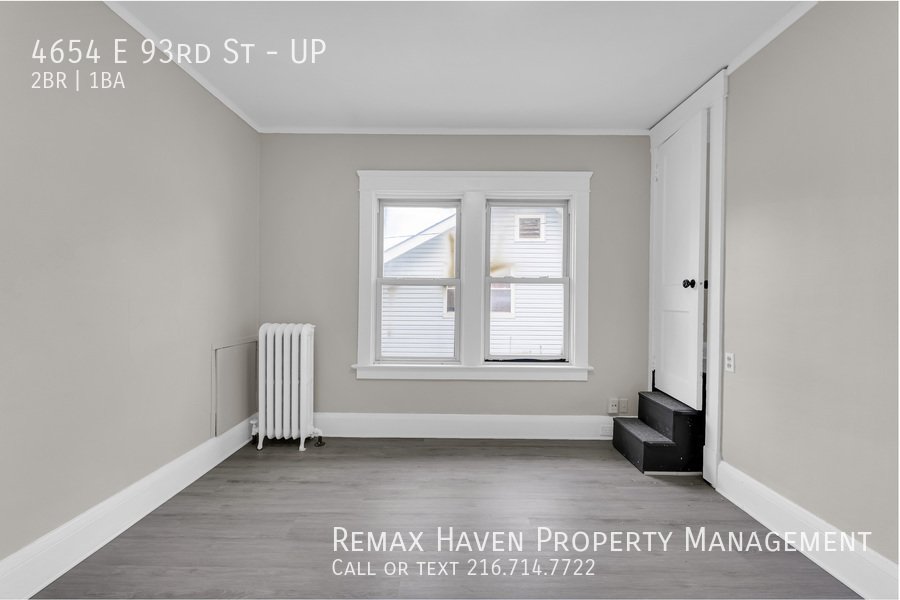 4654 E 93rd St | UP, Garfield Heights - Spacious 2-bed 1-bath multi-fa property image