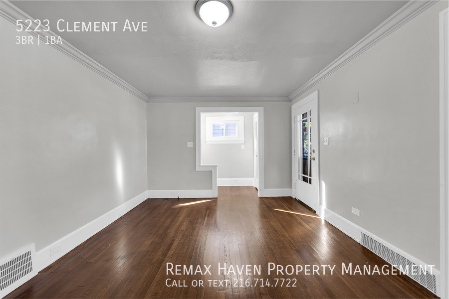 5223 Clement Ave, Maple Heights - Spacious 3-bed 1-bath single-family property image