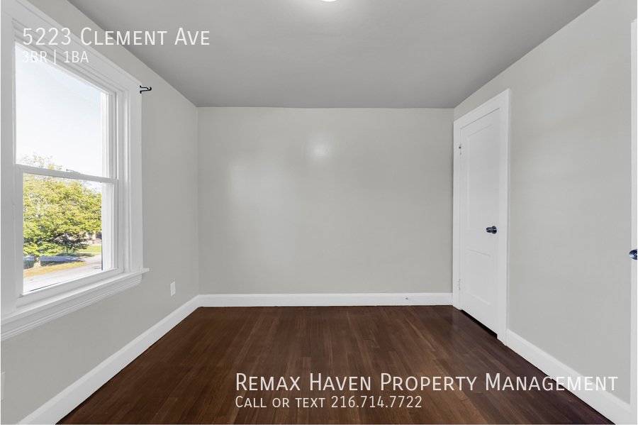 5223 Clement Ave, Maple Heights - Spacious 3-bed 1-bath single-family property image