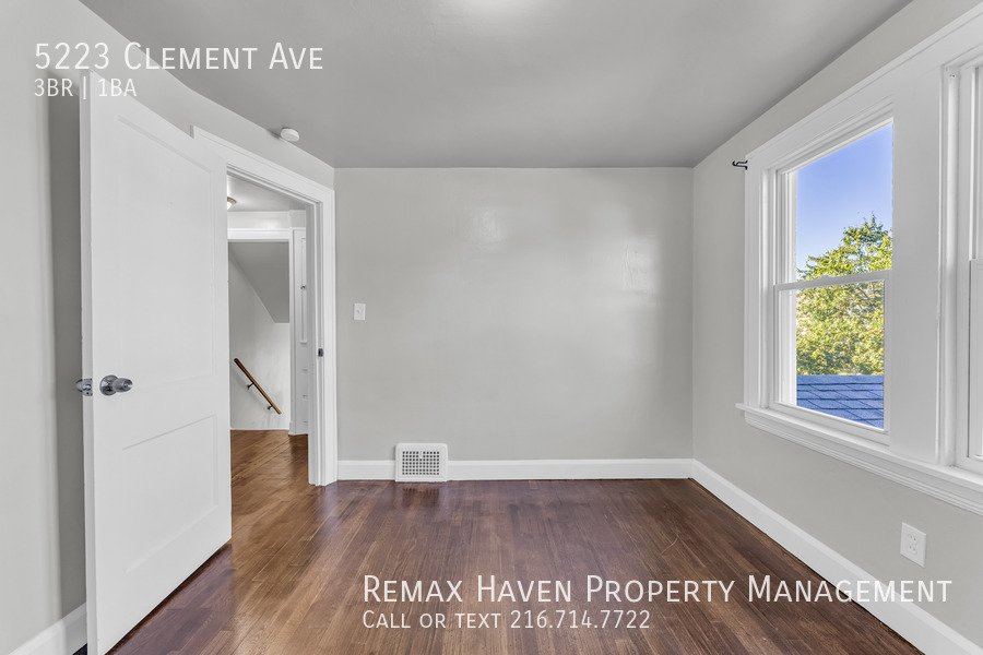 5223 Clement Ave, Maple Heights - Spacious 3-bed 1-bath single-family property image