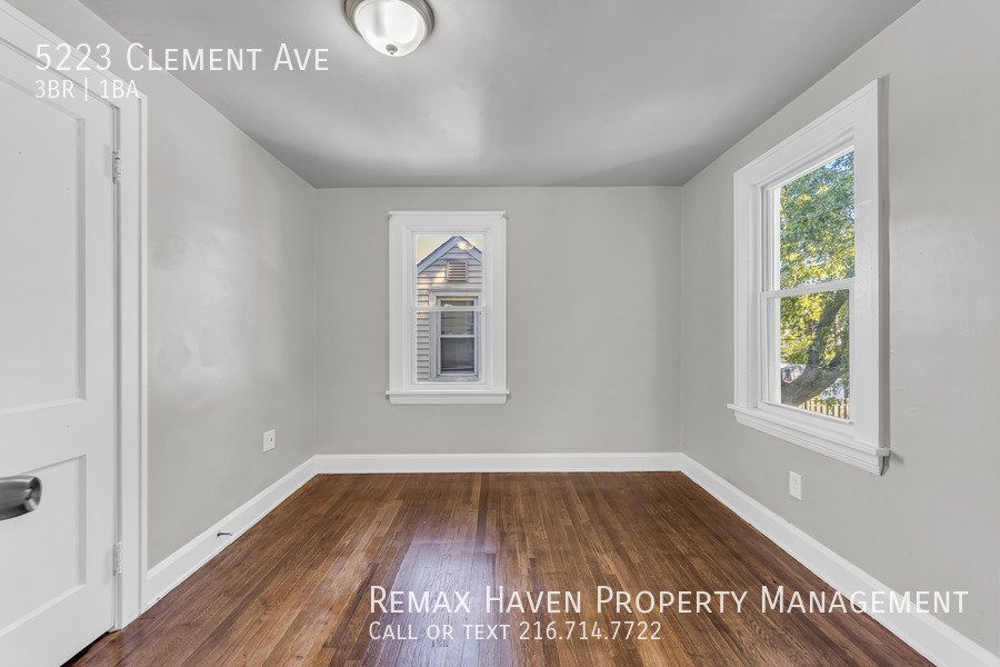 5223 Clement Ave, Maple Heights - Spacious 3-bed 1-bath single-family property image