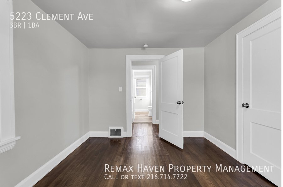 5223 Clement Ave, Maple Heights - Spacious 3-bed 1-bath single-family property image