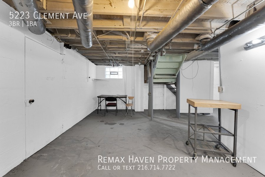 5223 Clement Ave, Maple Heights - Spacious 3-bed 1-bath single-family property image