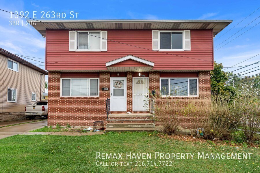1392 E 263rd St, Euclid - Spacious 3-bed 1.5-bath single-family home! property image