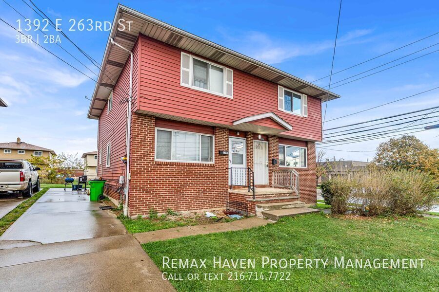 1392 E 263rd St, Euclid - Spacious 3-bed 1.5-bath single-family home! property image
