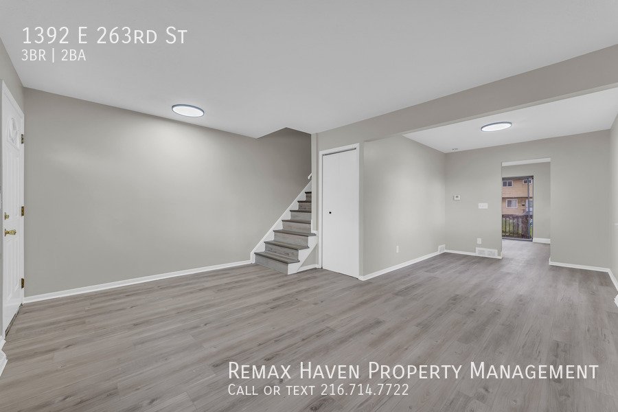 1392 E 263rd St, Euclid - Spacious 3-bed 1.5-bath single-family home! property image