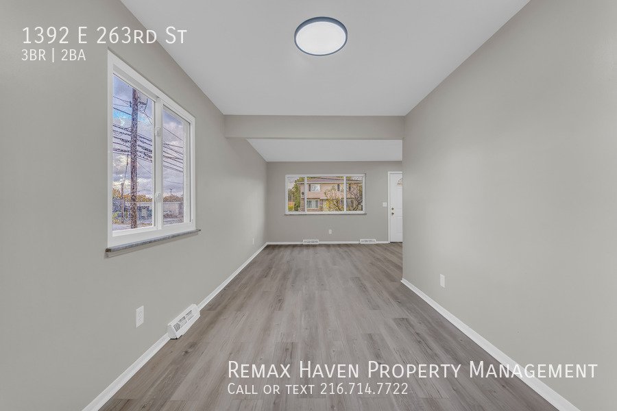 1392 E 263rd St, Euclid - Spacious 3-bed 1.5-bath single-family home! property image