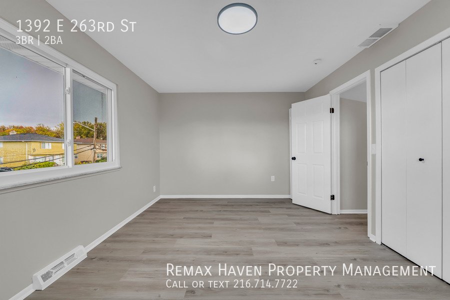 1392 E 263rd St, Euclid - Spacious 3-bed 1.5-bath single-family home! property image