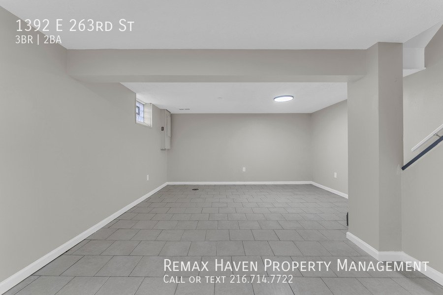 1392 E 263rd St, Euclid - Spacious 3-bed 1.5-bath single-family home! property image