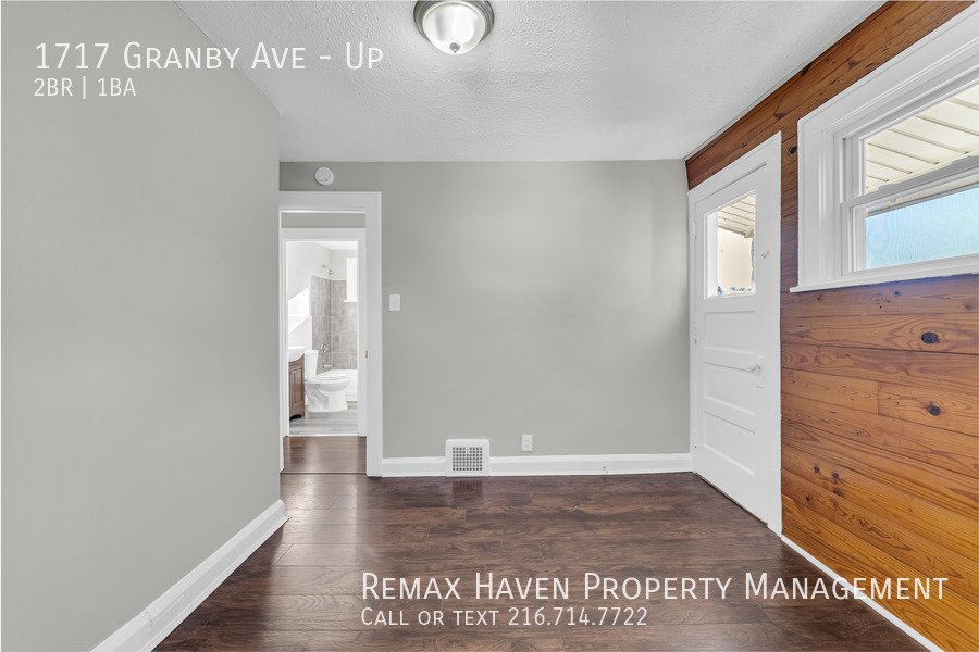 1717 Granby Ave | UP, Cleveland - Spacious 2-bed 1-bath multi-family h property image