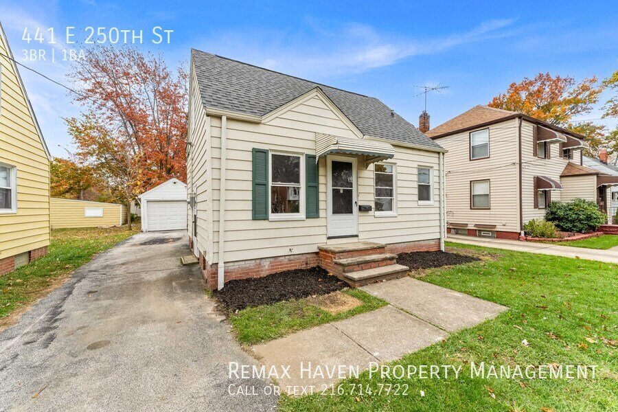 441 E 250th St, Euclid - Spacious 3-bed 1-bath single-family home! property image