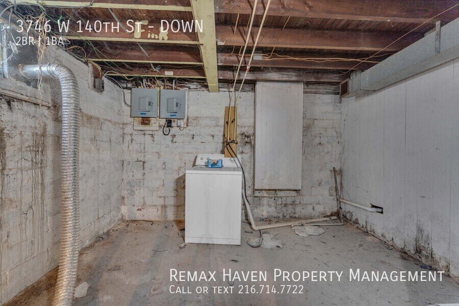 3746 W 140th St | DN, Cleveland - Spacious 2-bed 1-bath multi-family h property image