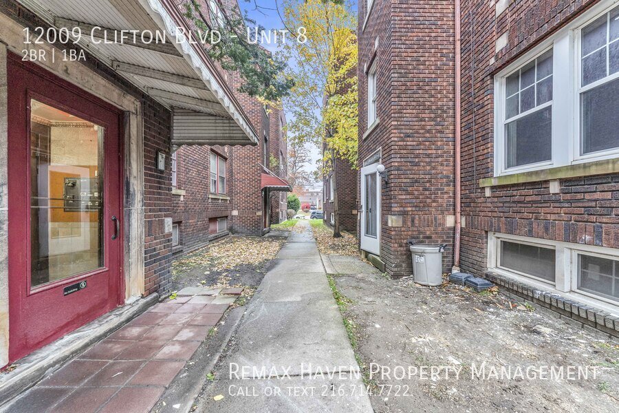 12009 Clifton Blvd | Apt#8, Lakewood - Spacious 2-bed 1-bath apartment property image
