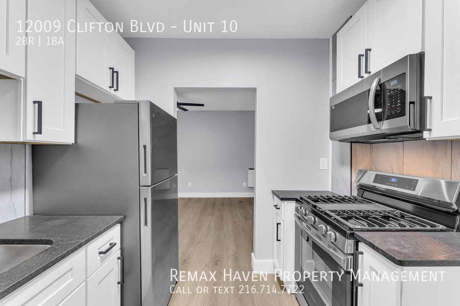 12009 Clifton Blvd | Apt#10, Lakewood - Spacious 2-bed 1-bath apartmen property image